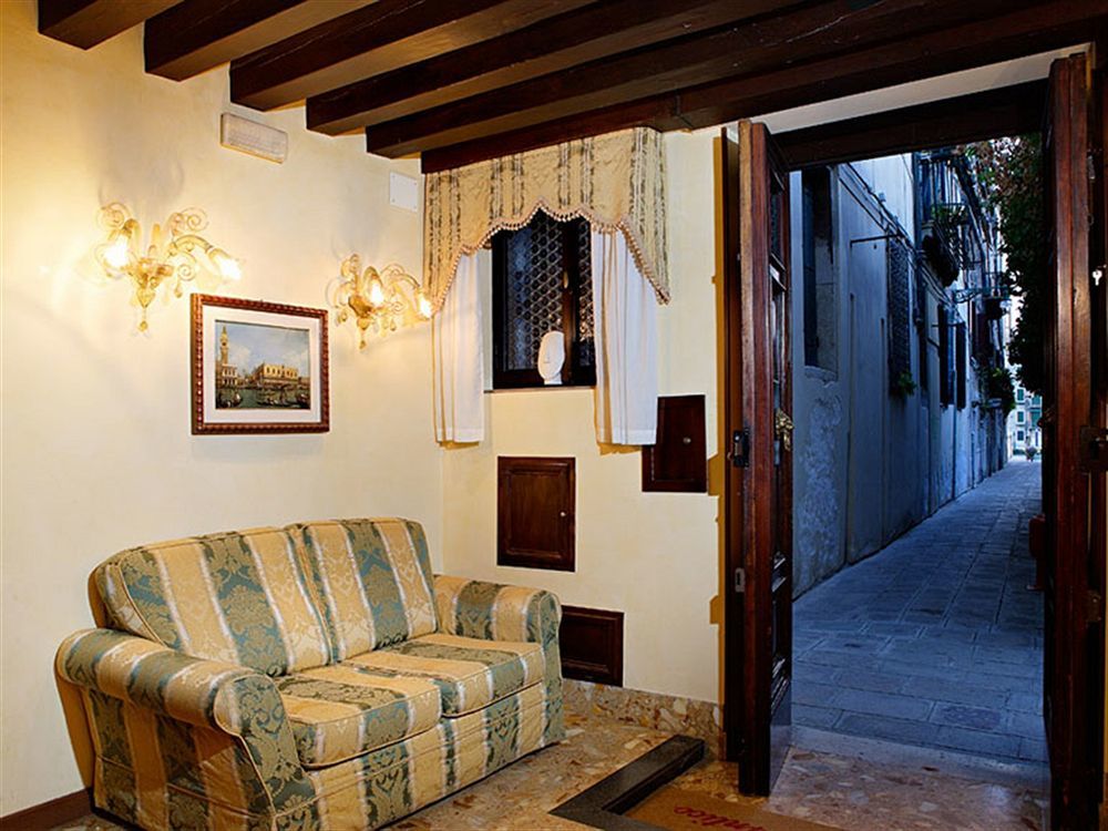 Gkk Exclusive Private Suite Venezia Exterior photo